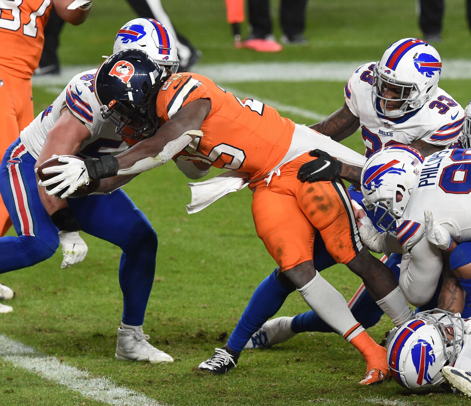 122020-s-broncosbills 15.JPG